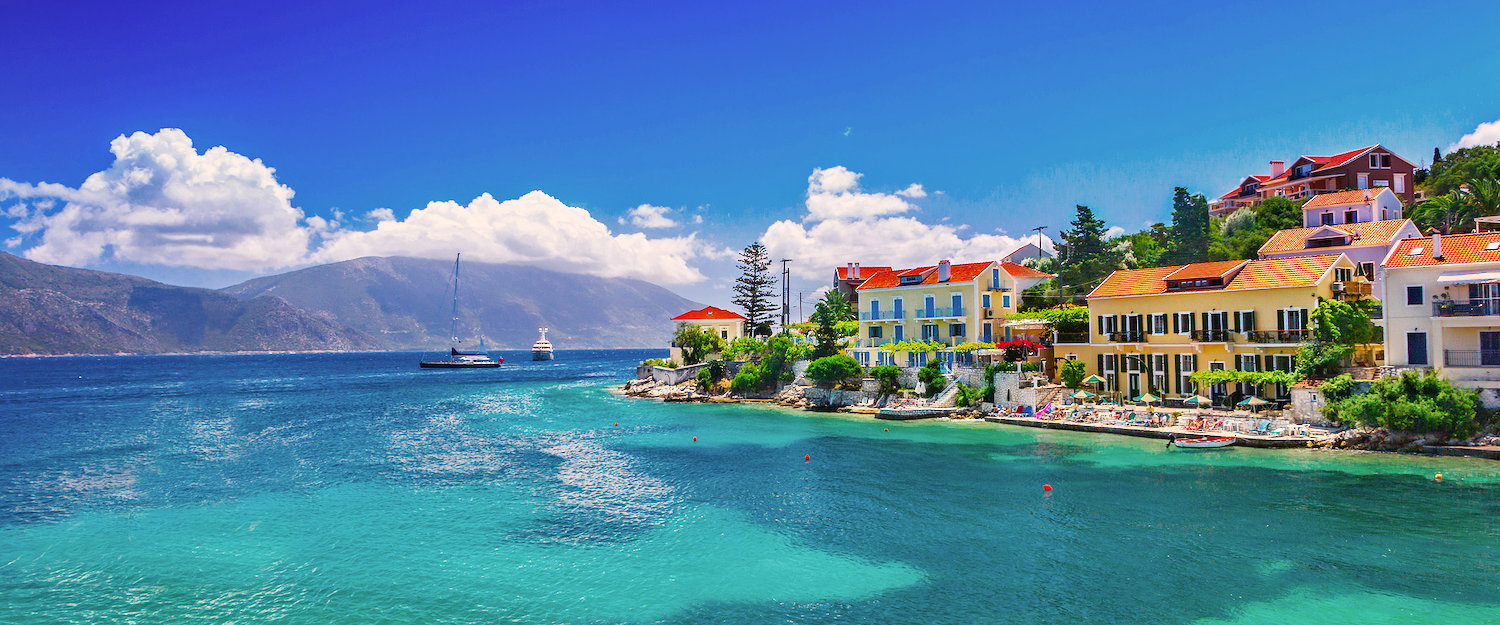 Türkisblaues Wasser auf der Insel Kefalonia Türkisblaues Wasser auf der Insel Kefalonia