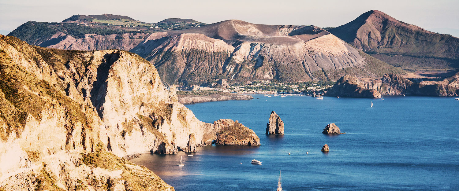 Traumhafter Fünfinselblick, inmitten der "Vulcano" Traumhafter Fünfinselblick, inmitten der "Vulcano"