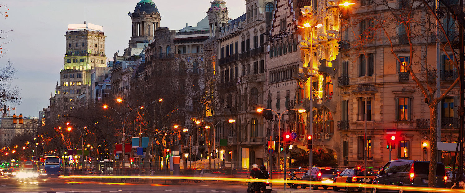 Paseo de Gracia al tramonto. Paseo de Gracia al tramonto.
