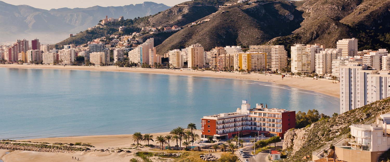 Vista panorámica de la primera línea de playa