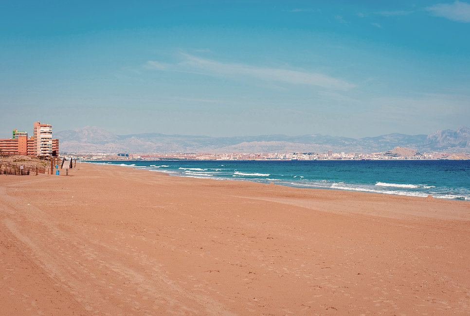 Los Arenales del Sol