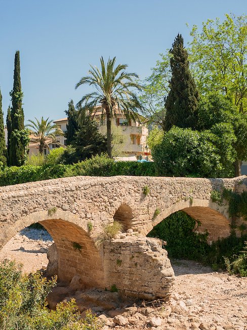 Gammel steinbro utenfor Alcudia