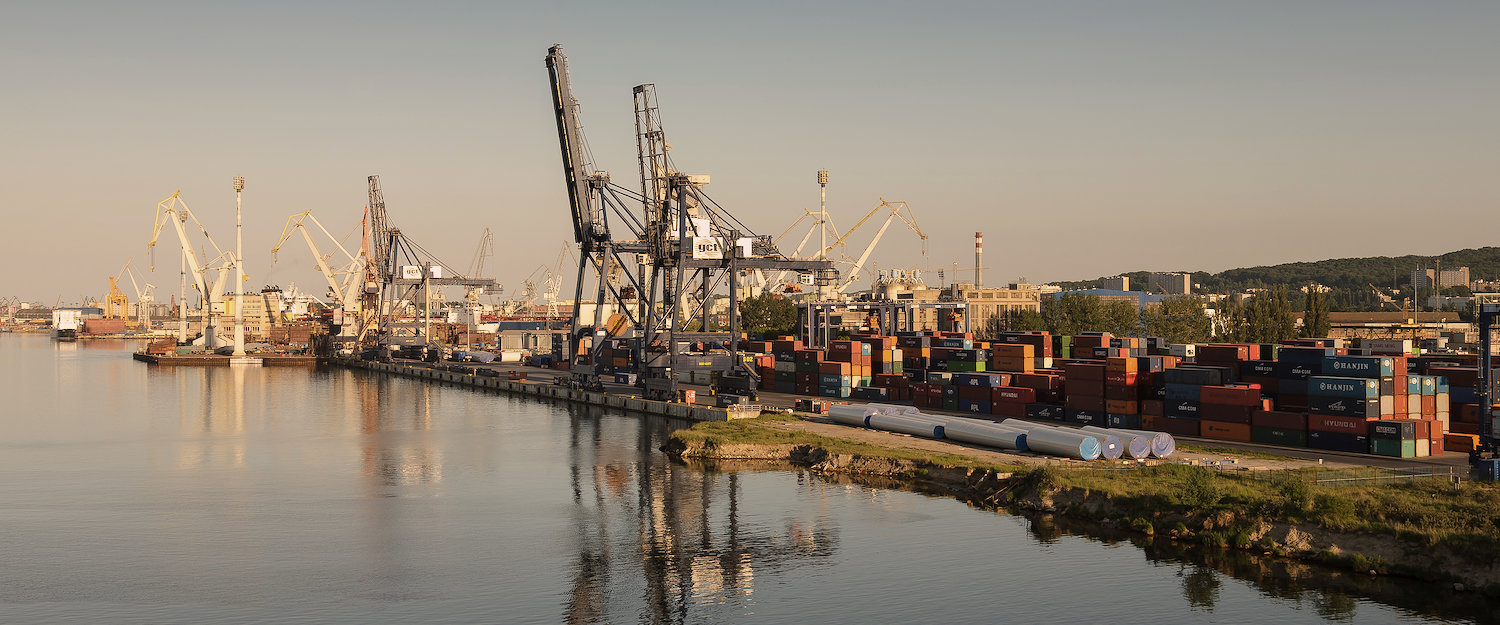 Widok na port w Gdyni