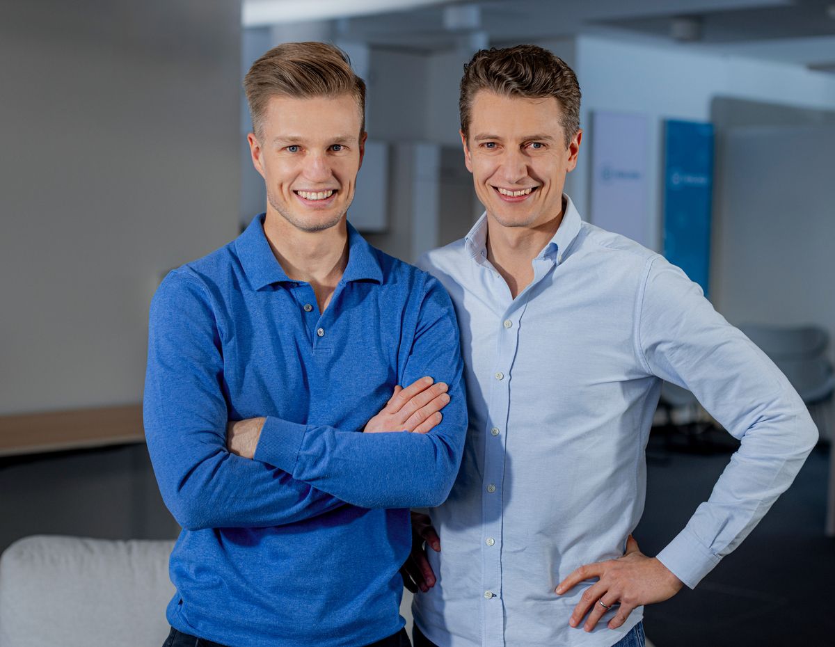 Johannes-Siebers-CEO-Michael-Siebers-CTO-Holidu-Co-Founders-left-to-right-Credit-Renate-Forster.jpg