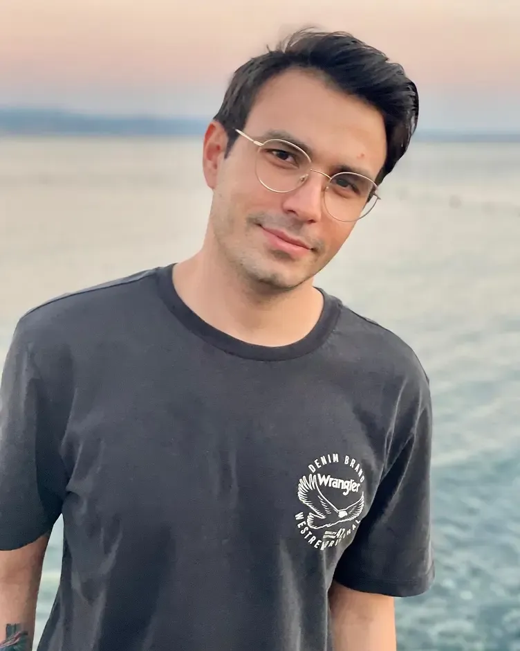 Hanefi Gürler - Senior Designer