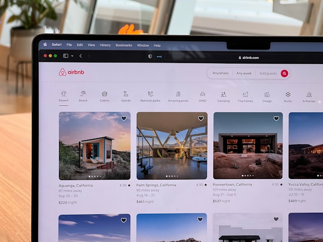 Laptop screen with the Airbnb website loaded